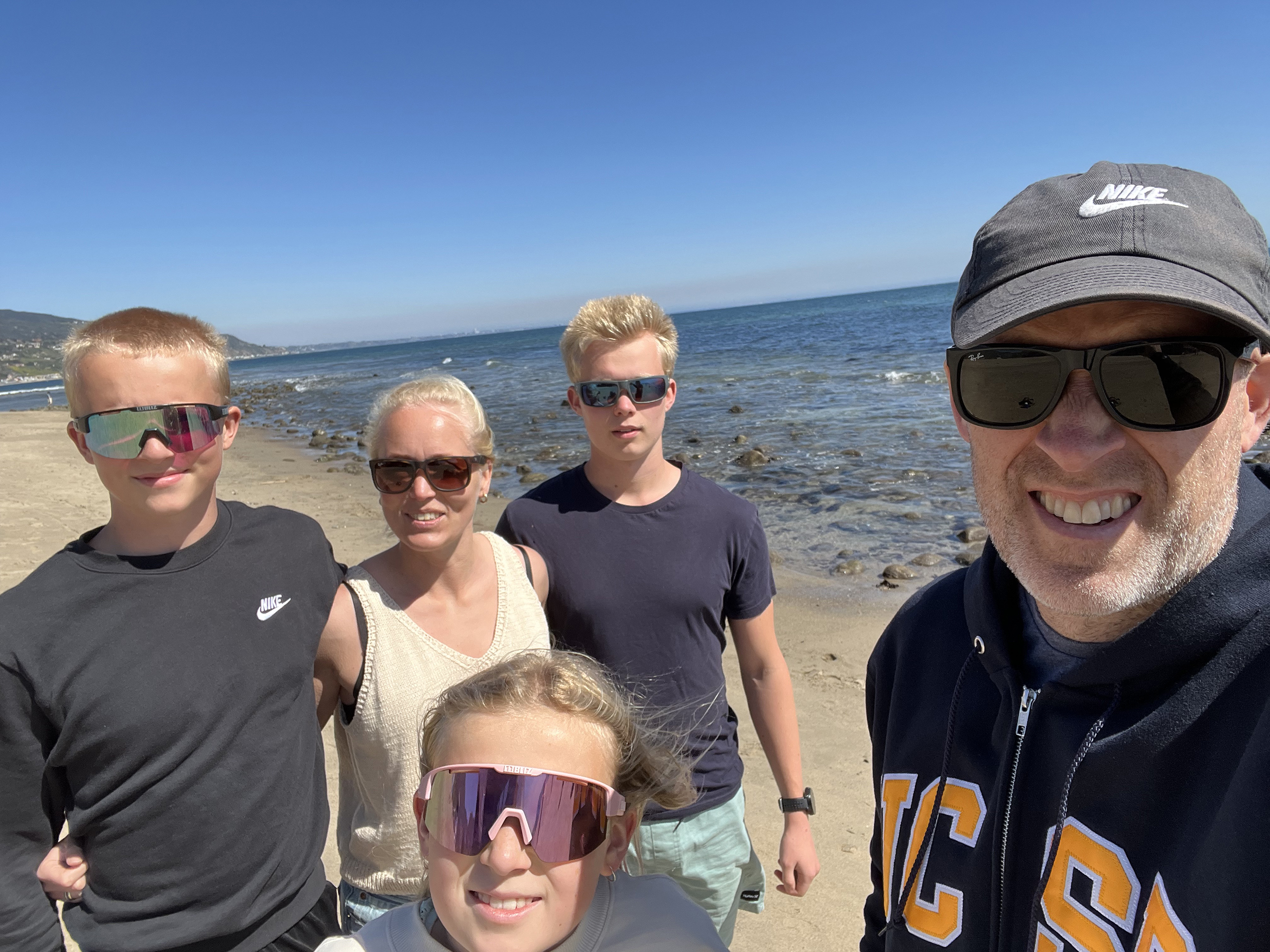 Familien Fiskerstrand i California.